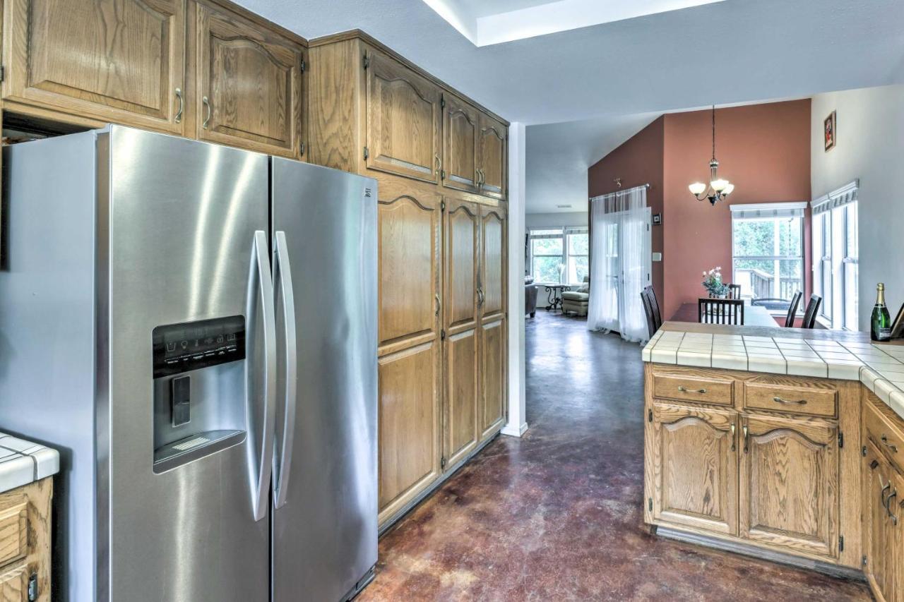 Charming Home Less Than 10 Mi To Sequoia Natl Park! 쓰리리버스 외부 사진